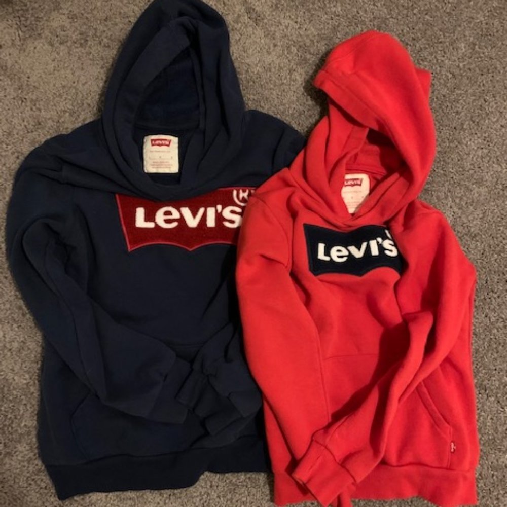 Levi's Boys sweatshirts